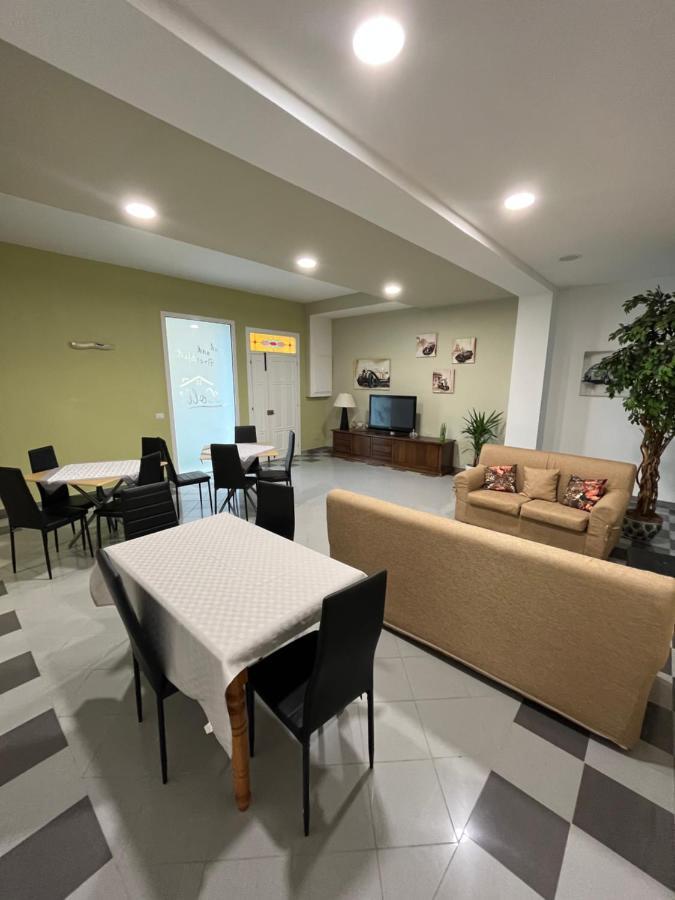 棒棒糖住宿加早餐旅馆 Paravati 外观 照片